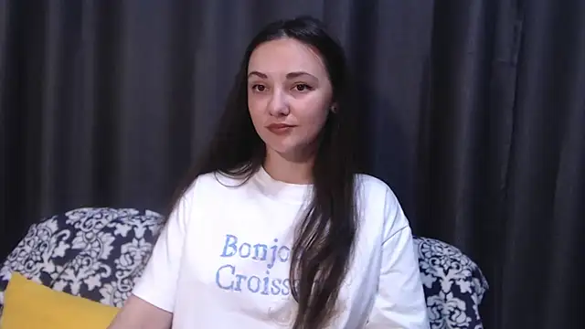 Snapshot of StacyMind chatting on 7, 10, 2025 StacyMind online show from 7, 10, 2025