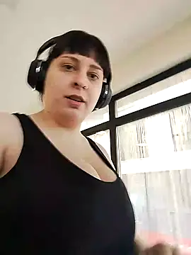 Snapshot of EmmaKrosss chatting on 4, 2, 2025 EmmaKrosss online show from 4, 2, 2025