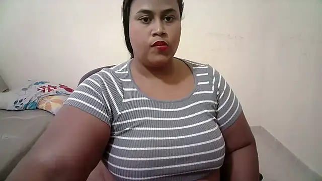 Snapshot of abril_sexy04 chatting on 18, 1, 2026 abril sexy04 online show from 18, 1, 2026