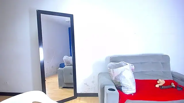 exotic karmella online show from 19, 2, 2026