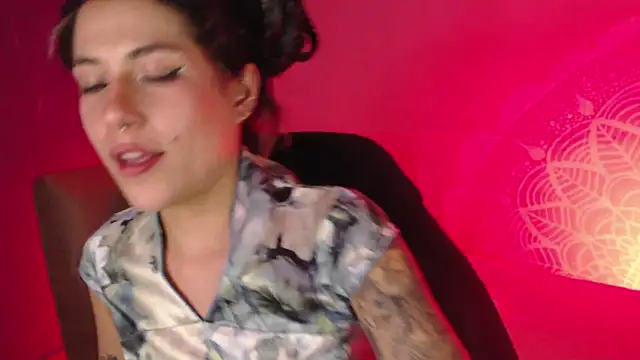 Hellen dumont online show from 28, 2, 2025