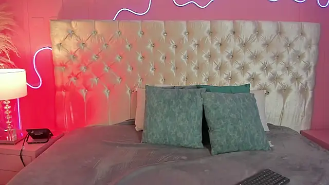 Ely Maldox online show from 17, 9, 2025