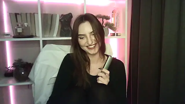 Snapshot of X_Alisa chatting on 16, 11, 2025 X Alisa online show from 16, 11, 2025