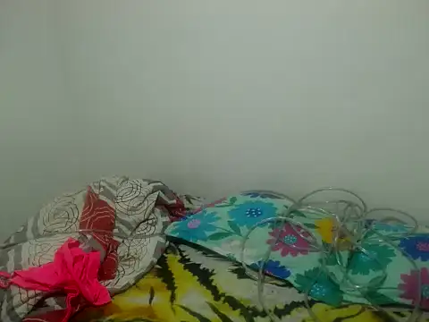 Snapshot of _katerin_love1 chatting on 18, 11, 2025 katerin love1 online show from 18, 11, 2025