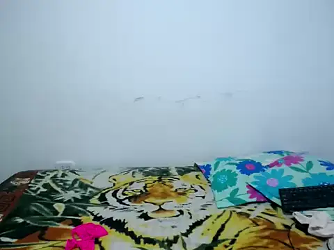 Snapshot of _katerin_love1 chatting on 19, 11, 2025 katerin love1 online show from 19, 11, 2025