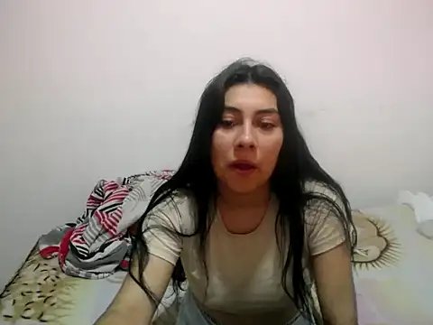 Snapshot of _katerin_love1 chatting on 5, 12, 2025 katerin love1 online show from 5, 12, 2025