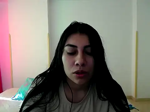 Snapshot of _katerin_love1 chatting on 15, 12, 2025 katerin love1 online show from 15, 12, 2025