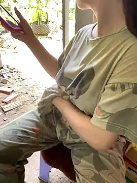 Suri amabel online show from 10, 9, 2025