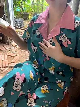 Suri amabel online show from 17, 9, 2025