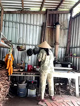 Suri amabel online show from 20, 9, 2025