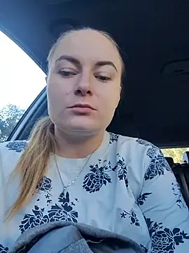 Snapshot of ElenaMaeer chatting on 26, 9, 2025 ElenaMaeer online show from 26, 9, 2025