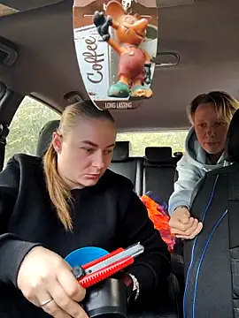 Snapshot of ElenaMaeer chatting on 29, 9, 2025 ElenaMaeer online show from 29, 9, 2025