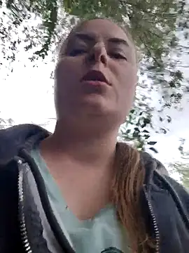 ElenaMaeer online show from 10, 5, 2026