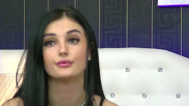 Snapshot of SophiaVilner chatting on 3, 1, 2025 SophiaVilner online show from 3, 1, 2025
