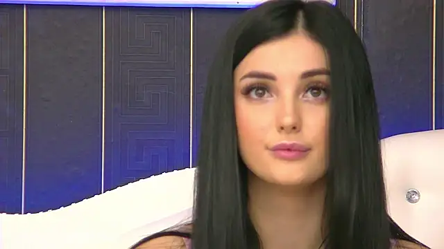 Snapshot of SophiaVilner chatting on 15, 1, 2025 SophiaVilner online show from 15, 1, 2025