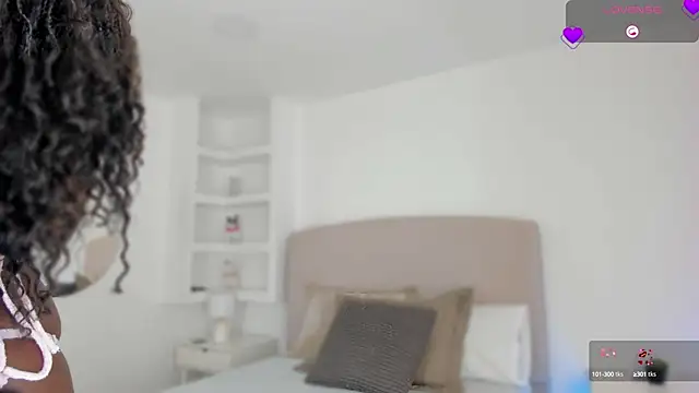 Snapshot of Ammy_xx chatting on 8, 10, 2025 Ammy xx online show from 8, 10, 2025