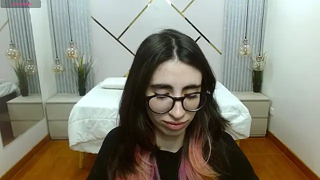 LenaRoses online show from 14, 10, 2025