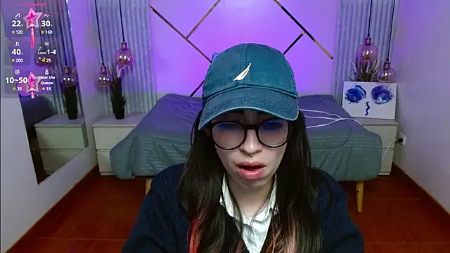 Snapshot of LenaRoses chatting on 8, 4, 2026 LenaRoses online show from 8, 4, 2026