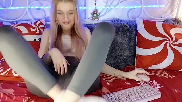 nicollewetpussy online show from 21, 12, 2024