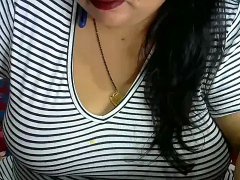 Snapshot of dramebaz_queen chatting on 22, 6, 2026 dramebaz queen online show from 22, 6, 2026