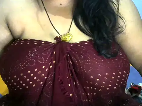 Snapshot of dramebaz_queen chatting on 10, 7, 2026 dramebaz queen online show from 10, 7, 2026