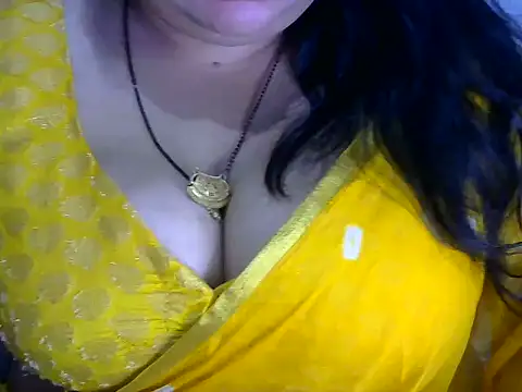 Snapshot of dramebaz_queen chatting on 16, 7, 2026 dramebaz queen online show from 16, 7, 2026