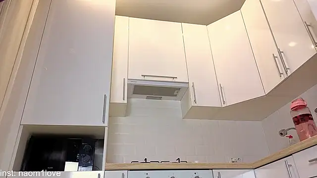 Snapshot of Naomi_Girly chatting on 2, 3, 2026 Naomi Girly online show from 2, 3, 2026