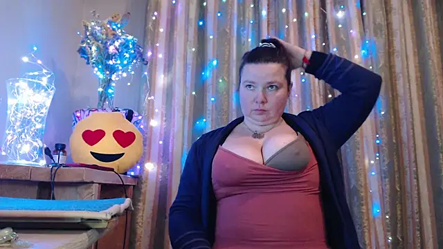 amorelara online show from 18, 2, 2026