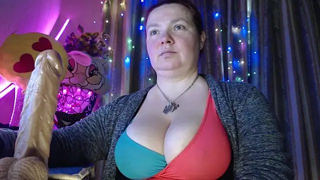 amorelara online show from 12, 5, 2026