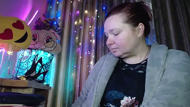 amorelara online show from 18, 5, 2026