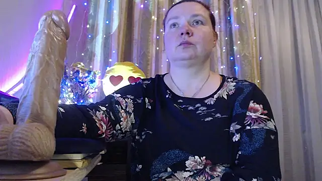 amorelara online show from 30, 5, 2026