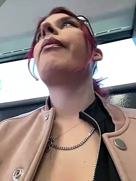 Snapshot of RiriRoseey chatting on 10, 3, 2026 RiriRoseey online show from 10, 3, 2026