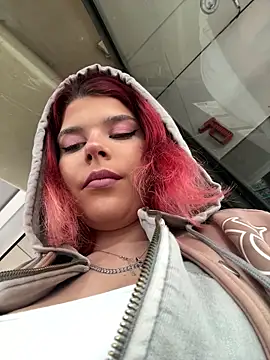 Snapshot of RiriRoseey chatting on 23, 3, 2026 RiriRoseey online show from 23, 3, 2026