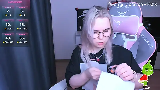 Snapshot of miray_kuriyama123 chatting on 13, 1, 2026 miray kuriyama123 online show from 13, 1, 2026