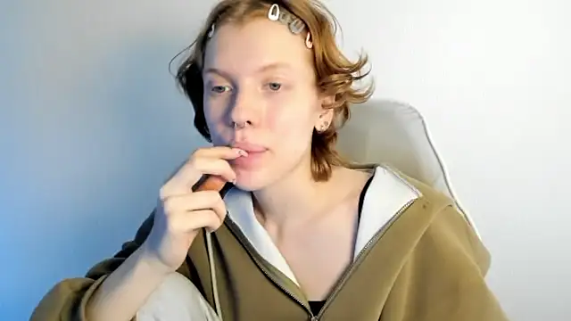 StellaDavis online show from 13, 1, 2026