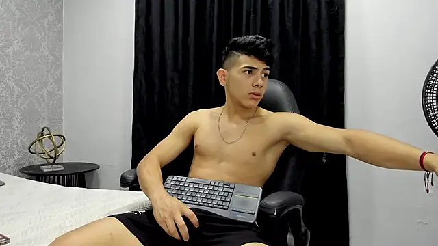 andrew rose  online show from 12, 12, 2024