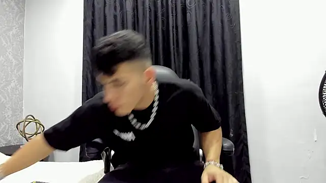 andrew rose  online show from 16, 12, 2024