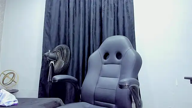 andrew rose  online show from 27, 12, 2024