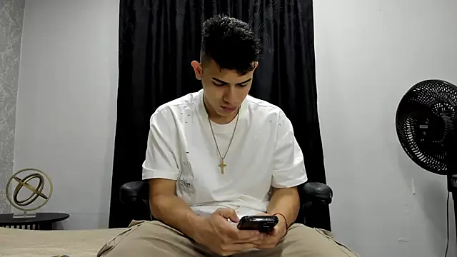 andrew rose  online show from 13, 1, 2025