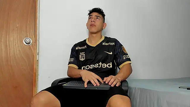 andrew rose  online show from 20, 11, 2025