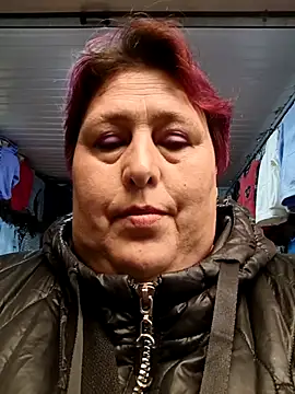 Snapshot of NataliP chatting on 9, 10, 2025 NataliP online show from 9, 10, 2025