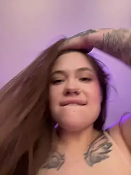 Vikki toriya online show from 18, 4, 2026