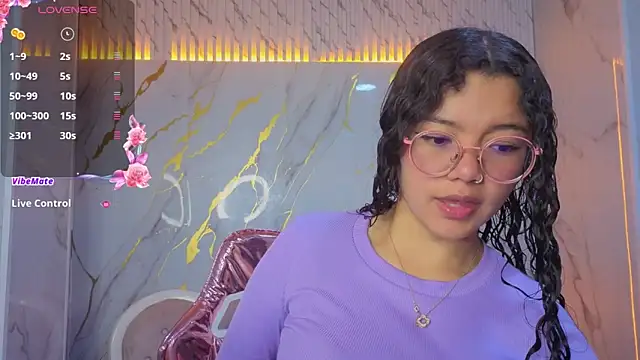 victoria castillo b online show from 21, 3, 2026