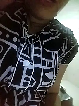 Snapshot of _sonal_sharma chatting on 3, 10, 2025 sonal sharma online show from 3, 10, 2025