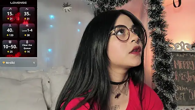 Snapshot of atena_hill chatting on 26, 12, 2024 atena hill online show from 26, 12, 2024