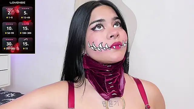 Snapshot of atena_hill chatting on 21, 1, 2025 atena hill online show from 21, 1, 2025