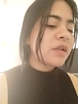 Snapshot of atena_hill chatting on 3, 2, 2025 atena hill online show from 3, 2, 2025