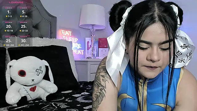 Snapshot of atena_hill chatting on 21, 10, 2025 atena hill online show from 21, 10, 2025