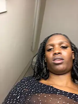 Snapshot of Kinkyy_ chatting on 28, 9, 2025 Kinkyy online show from 28, 9, 2025