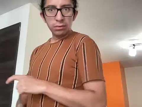 littlelatinhunter online show from 28, 10, 2025